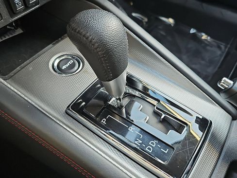 Used 2024 Mitsubishi Outlander Sport SE image 19