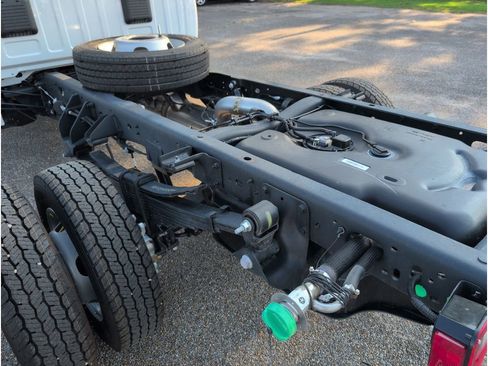 New 2026 RAM 4500 Tradesman w/ Chrome Appearance Group image 38