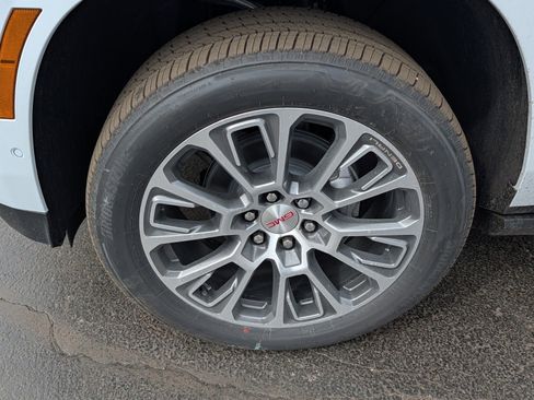 New 2026 GMC Yukon XL Denali w/ Sun & Power Step Package image 23