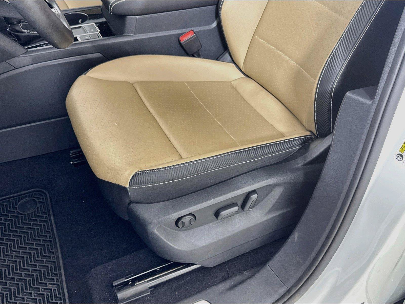 Certified 2023 Volkswagen Atlas Cross Sport SE FWD image 18