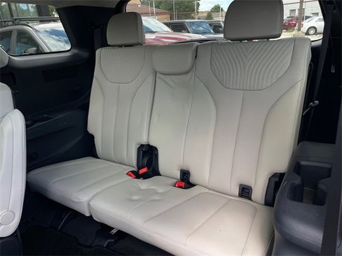 Used 2023 Hyundai Palisade Calligraphy image 24