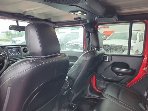 Used 2019 Jeep Wrangler Unlimited Sport S image 28