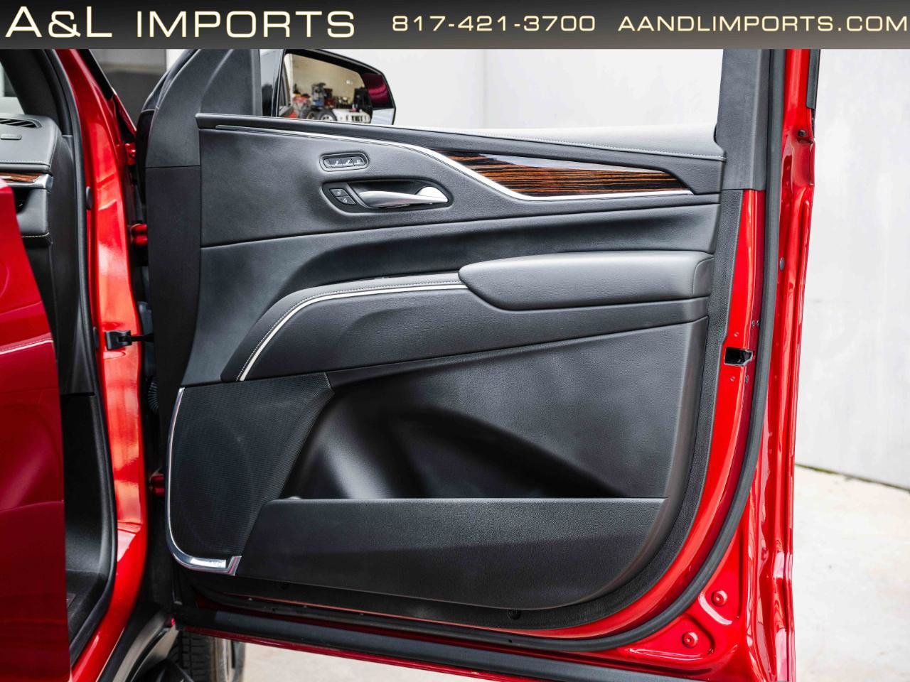 Used 2024 Cadillac Escalade ESV Premium Luxury AWD/4WD image 67