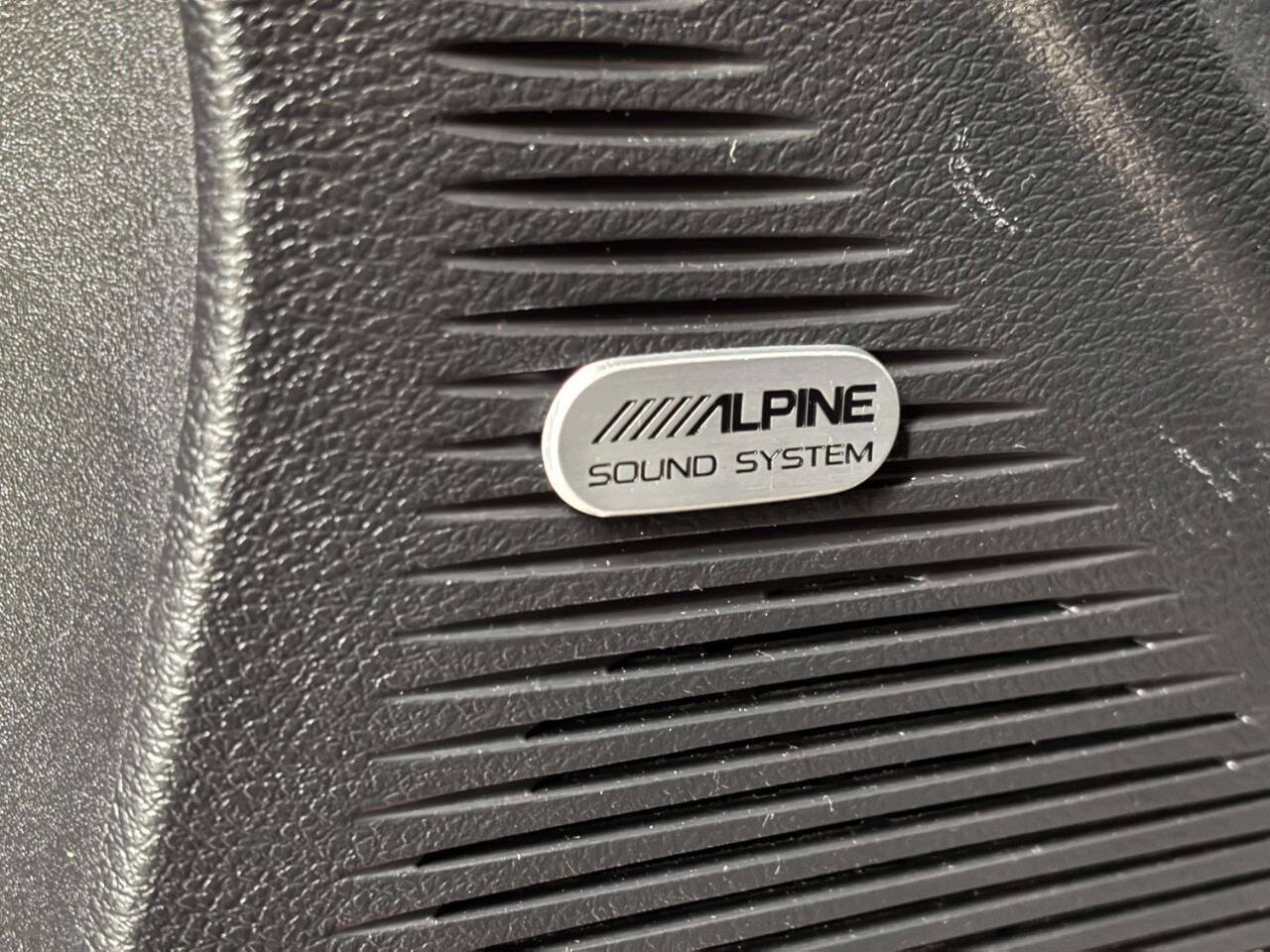 Used 2020 Dodge Challenger R/T Scat Pack RWD image 32