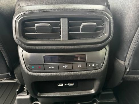 Used 2023 Honda Pilot EX-L image 14
