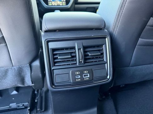 Certified 2025 Subaru Forester Limited image 25