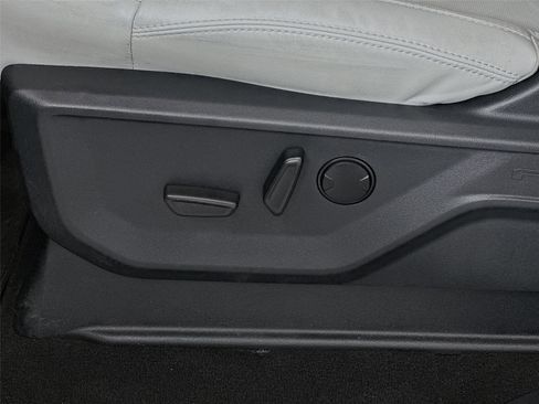 Used 2025 Ford Expedition Max Platinum w/ Driver's Package image 23