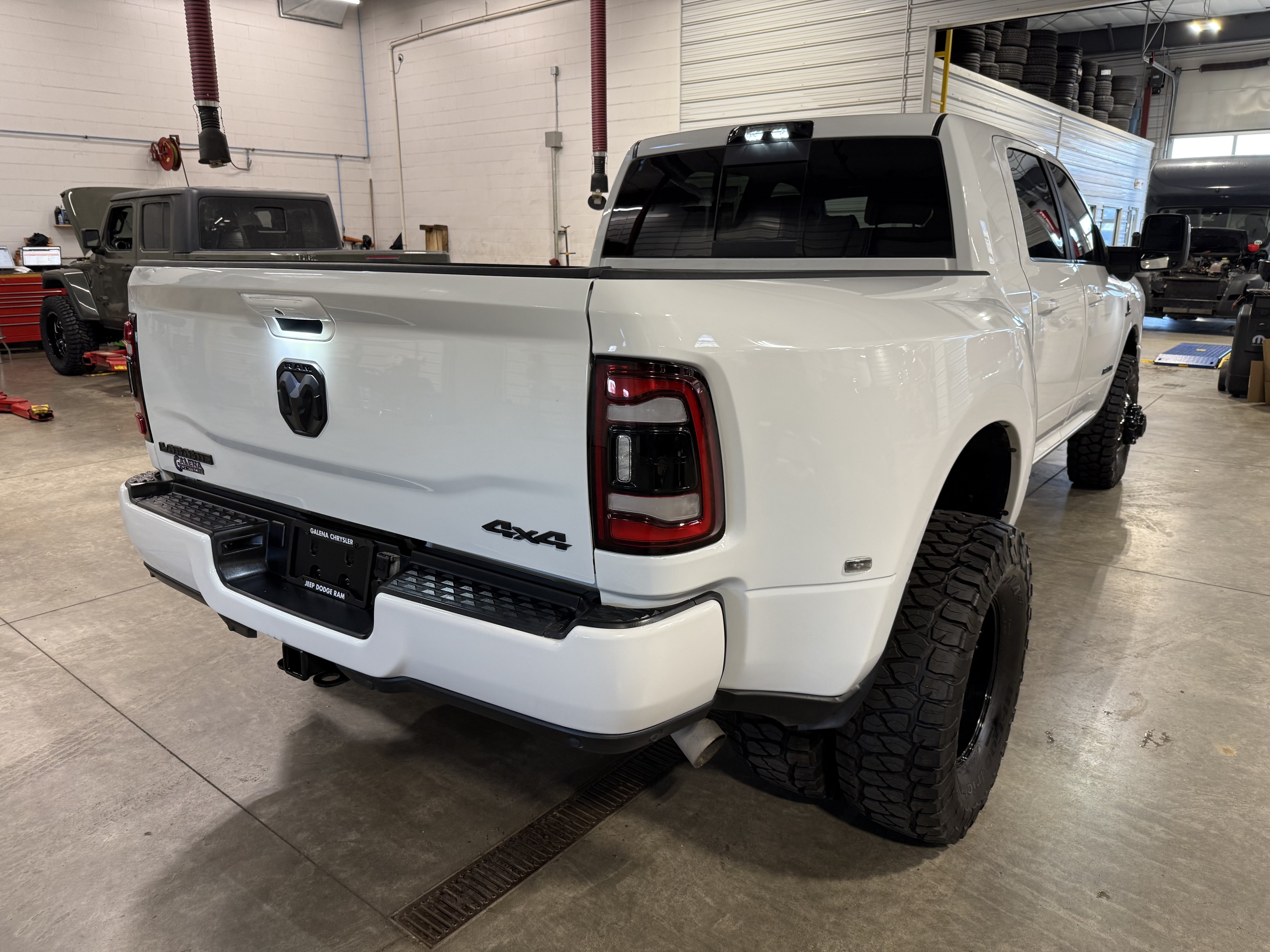Used 2023 RAM 3500 Laramie AWD/4WD image 24