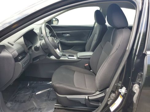 Used 2024 Nissan Sentra SV FWD image 19