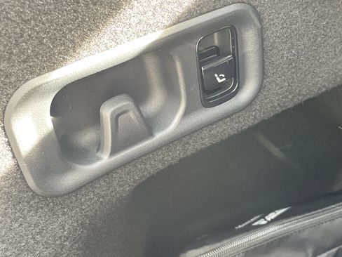 New 2026 Mercedes-Benz E 350 Sedan image 10