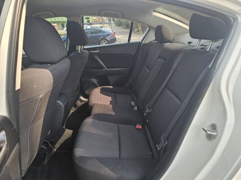 Used 2010 MAZDA MAZDA3 i Touring FWD image 22
