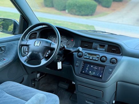 Used 2004 Honda Odyssey EX image 14