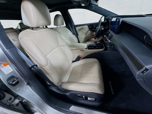 Certified 2022 Lexus LS 500 w/ Interior Upgrade Package RWD image 29