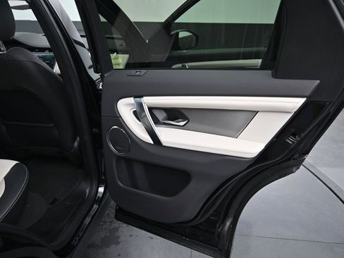 New 2025 Land Rover Discovery Sport Dynamic SE AWD/4WD image 13
