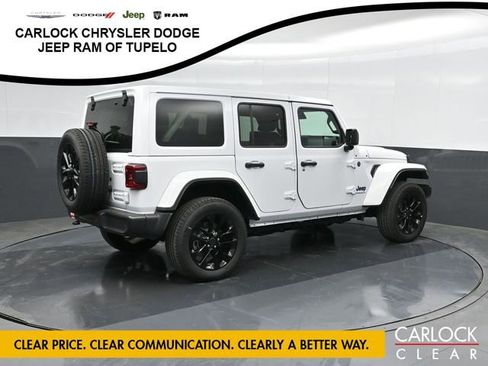 Used 2025 Jeep Wrangler Sahara w/ Safety Group AWD/4WD image 3