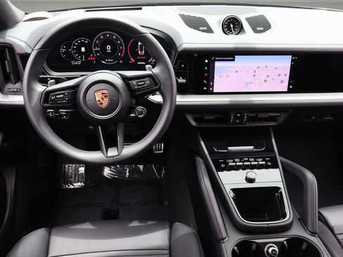 Used 2026 Porsche Cayenne S AWD/4WD image 14