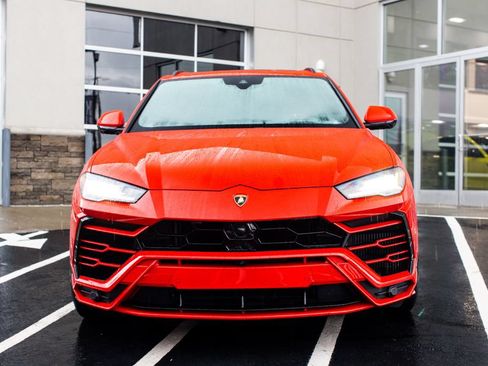 Used 2019 Lamborghini Urus AWD/4WD image 4