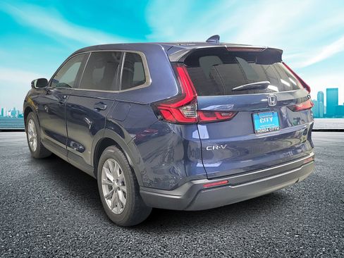 Used 2025 Honda CR-V EX image 3
