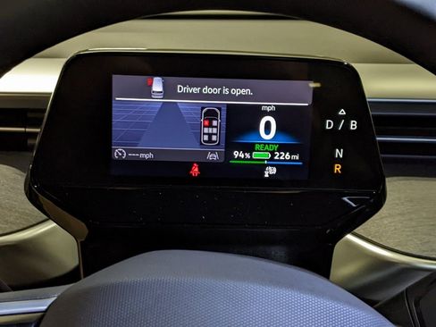 New 2025 Volkswagen ID. Buzz Pro S image 15