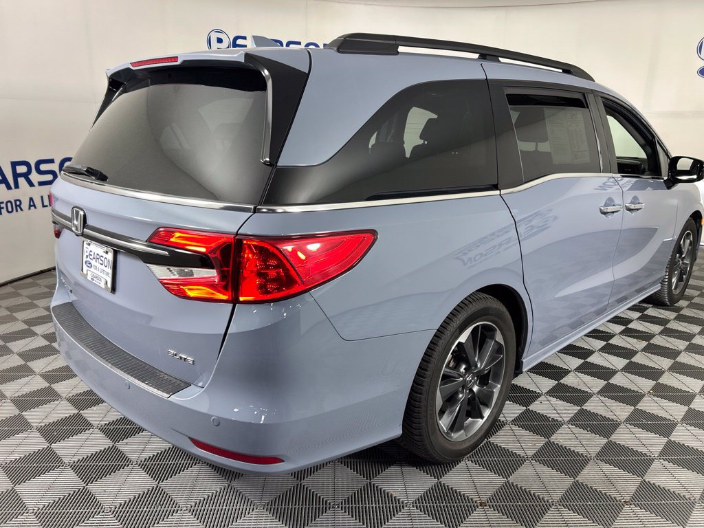 Used 2023 Honda Odyssey Elite image 4