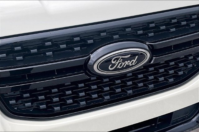 New 2026 Ford Ranger XLT w/ Black Appearance Package RWD image 15