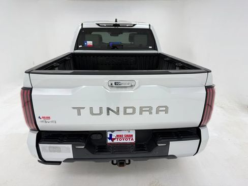 Used 2022 Toyota Tundra Capstone AWD/4WD image 39