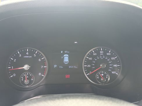Used 2022 Kia Telluride LX FWD image 3