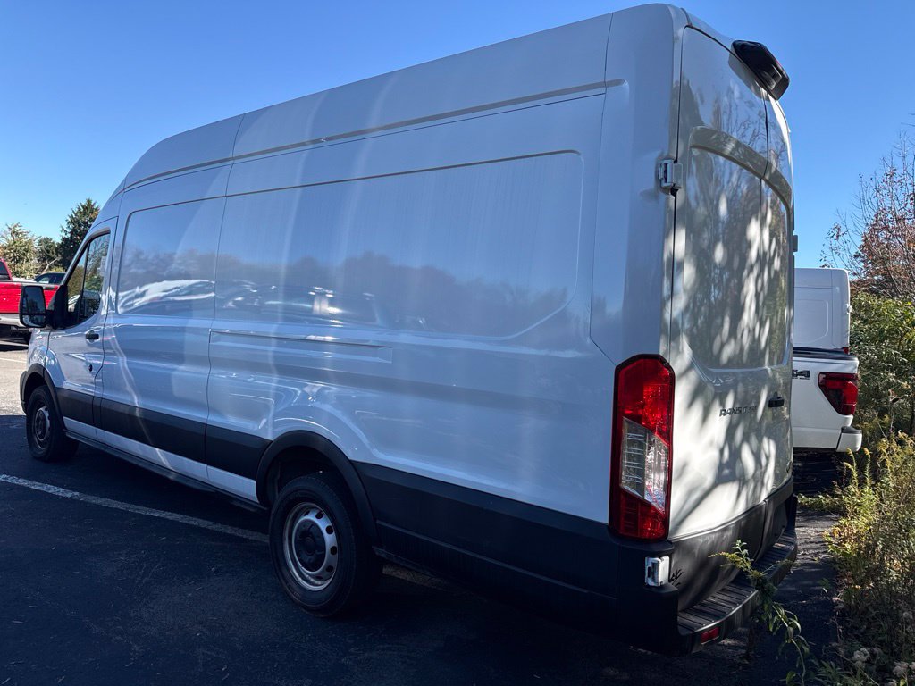 Used 2023 Ford Transit 250 148 High Roof Extended RWD image 6