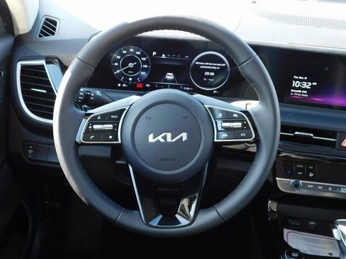 Used 2025 Kia Seltos X-Line image 18