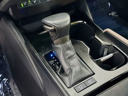Used 2023 Lexus ES 300h w/ Accessory Package (Z1) FWD image 23