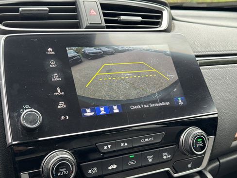 Used 2018 Honda CR-V Touring image 25