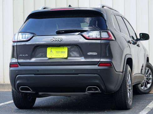 Used 2021 Jeep Cherokee Latitude Lux w/ Comfort/Convenience Group AWD/4WD image 4