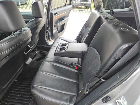 Used 2011 Subaru Outback 3.6R Limited w/ PWR Moonroof Pkg image 27