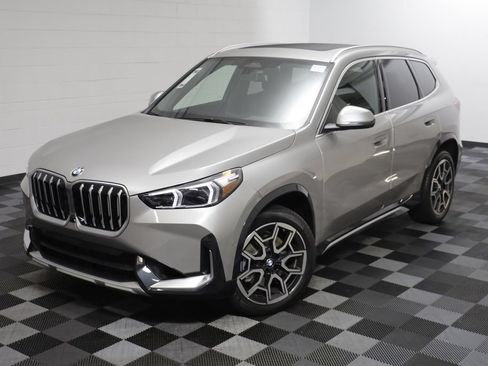 Certified 2026 BMW X1 xDrive28i AWD/4WD image 2