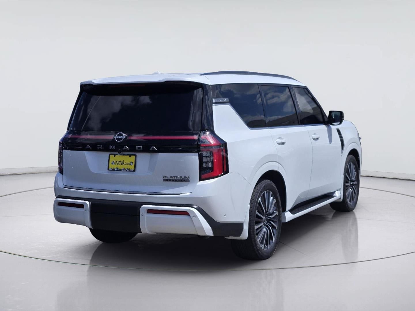 Used 2026 Nissan Armada Platinum Reserve AWD/4WD image 8