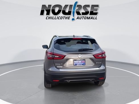 Used 2022 Nissan Rogue Sport SV w/ Technology Package image 7