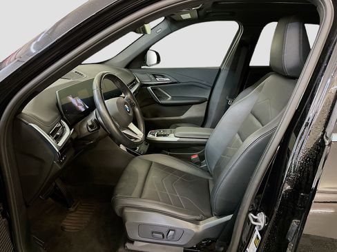 Used 2025 BMW X1 xDrive28i image 13