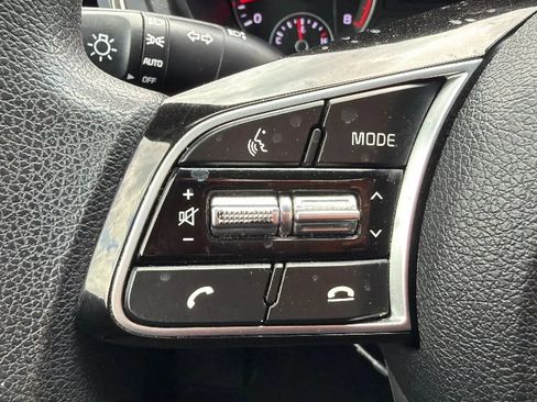 Used 2020 Kia Optima LX FWD image 12