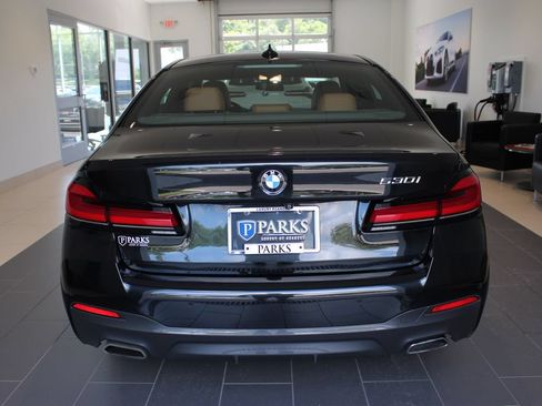 Used 2021 BMW 530i w/ M Sport Package RWD image 25