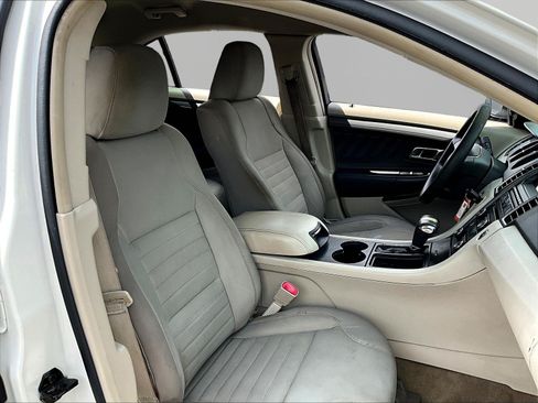 Used 2012 Ford Taurus SE FWD image 28