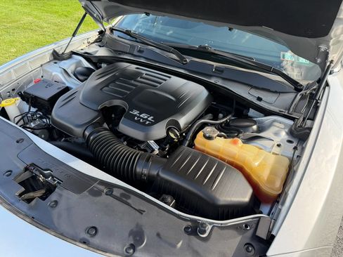 Used 2019 Dodge Charger SXT AWD/4WD image 55