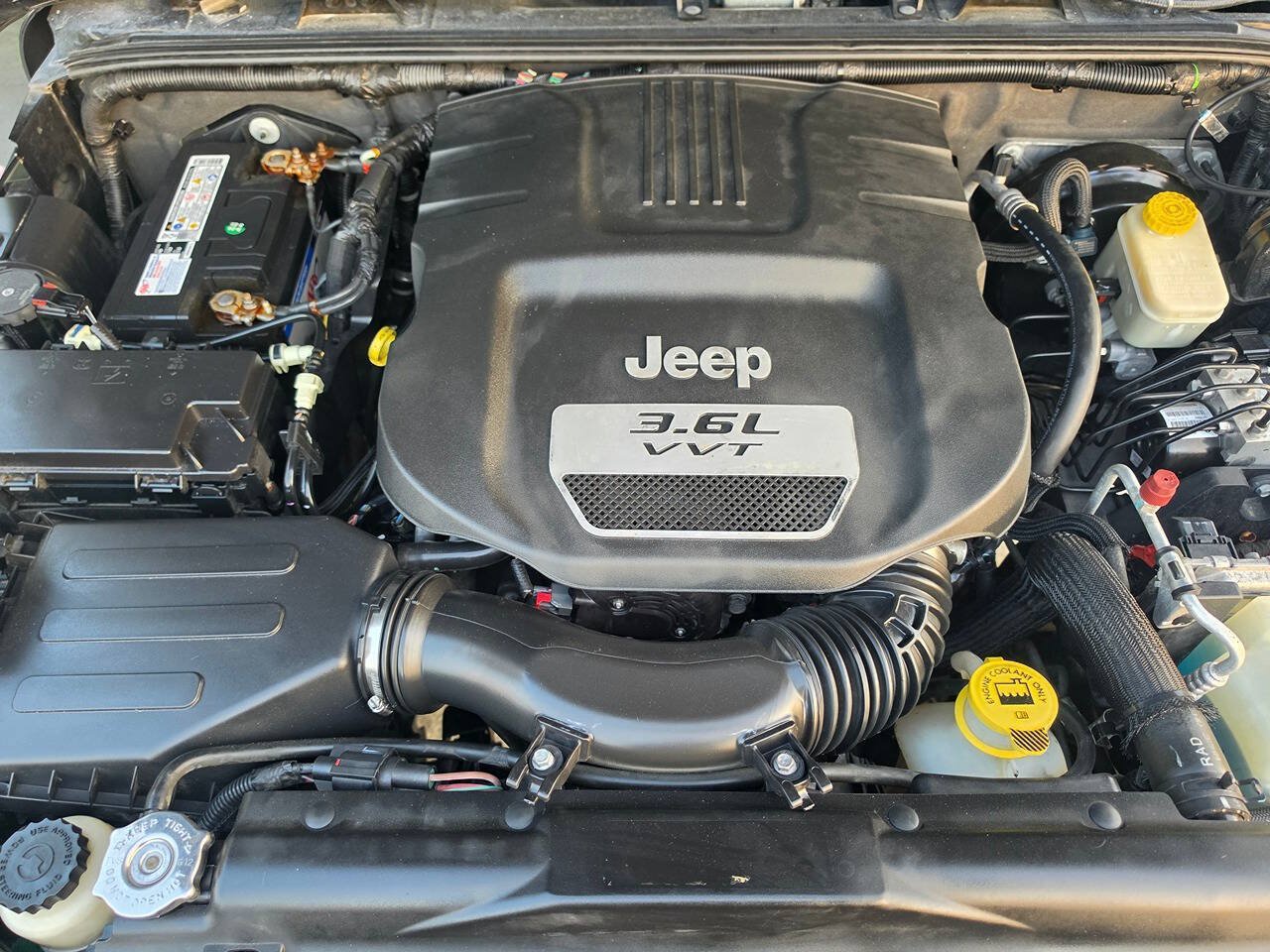 Used 2013 Jeep Wrangler Sport AWD/4WD image 49