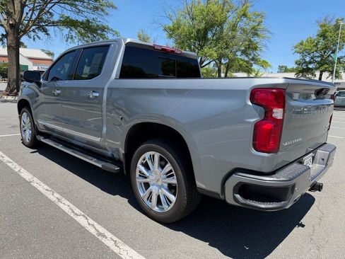 Used 2026 Chevrolet Silverado 1500 High Country w/ Technology Package AWD/4WD image 4