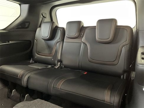 New 2025 Nissan Armada SL w/ Captain's Chari Seat Package image 19