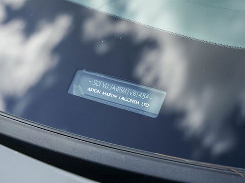 Used 2021 Aston Martin DBX image 65