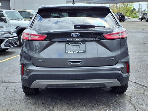 Used 2023 Ford Edge SEL w/ Convenience Package AWD/4WD image 4