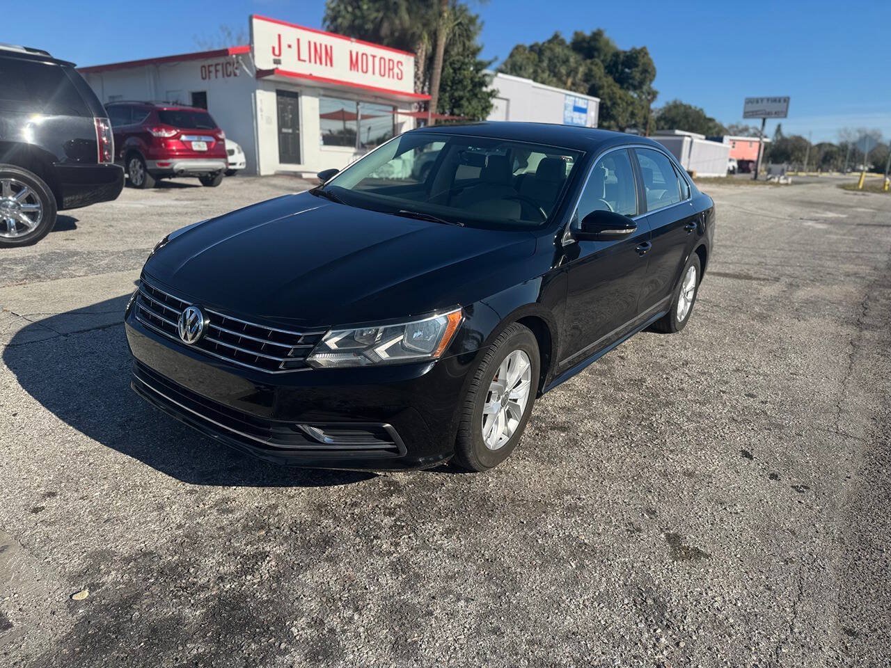 Used 2016 Volkswagen Passat 1.8T S FWD image 4