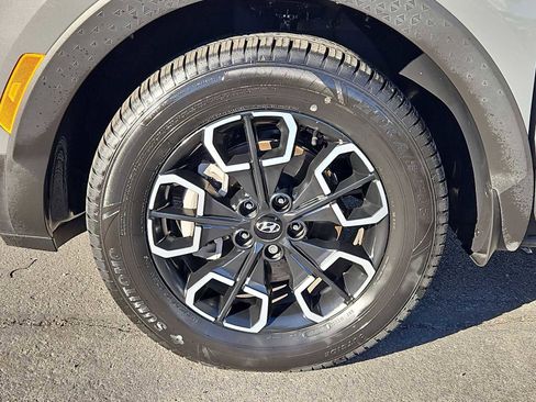 Used 2023 Hyundai Santa Cruz SE image 13