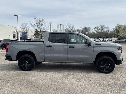 Used 2024 Chevrolet Silverado 1500 LT Trail Boss w/ Convenience Package II image 4
