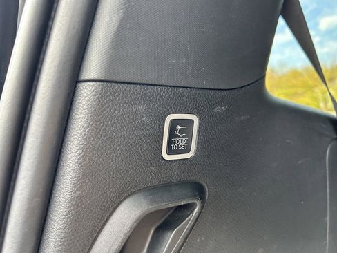 Used 2022 Jeep Wagoneer Series III w/ Premium Group I image 47